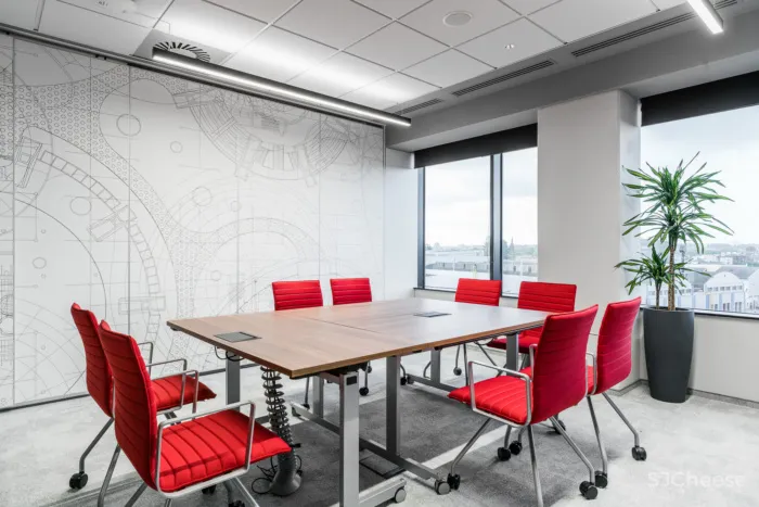 波兰全球管理咨询公司办公室设计