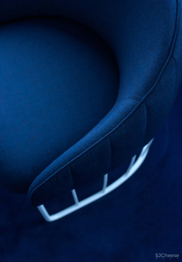 挪威Bakken＆Bæck未来主义办公室改造设计