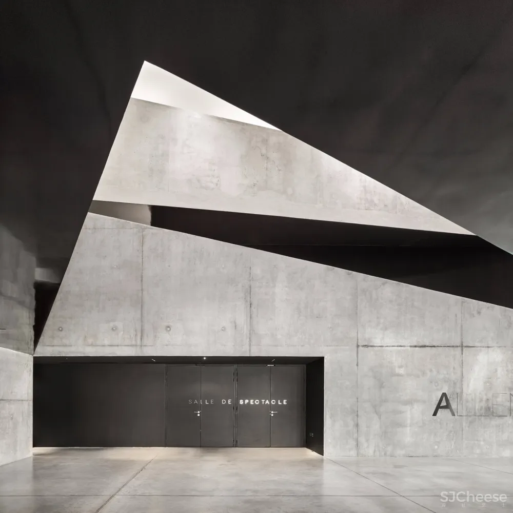 Dominique Coulon & associés:法国Allende表演厅和排练工作室 首