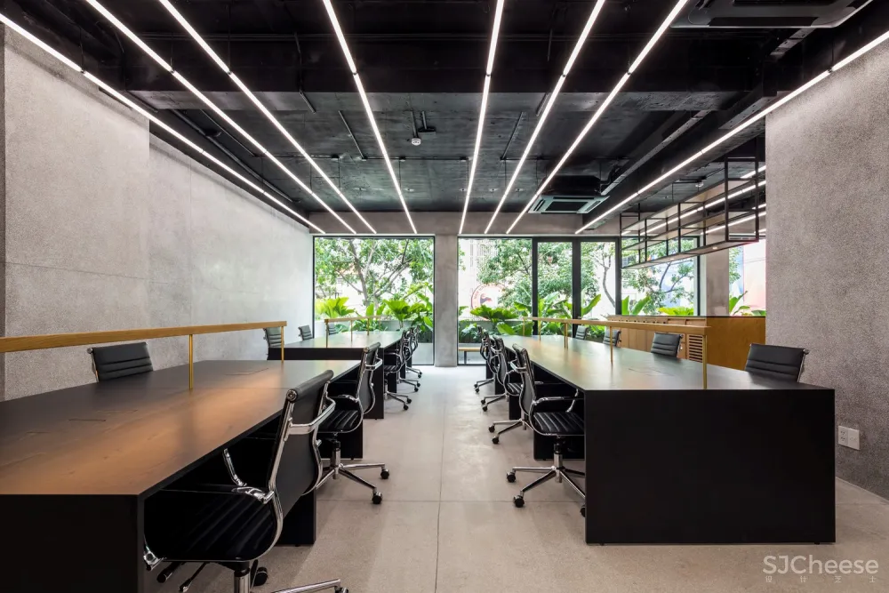 Sanuki Daisuke architects：越南年轻创业者的办公空间