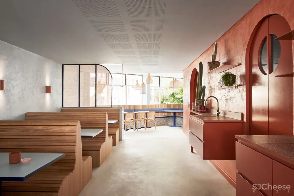 墨尔本潘通珊瑚红餐厅 | STUDIO ESTETA