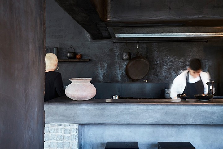 最新 | 高度质感的全黑色调:悉尼 Edition Roasters 咖啡馆 首