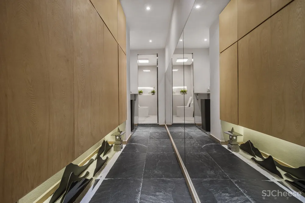 再建筑事务所 | 深圳得闲互联网按摩店