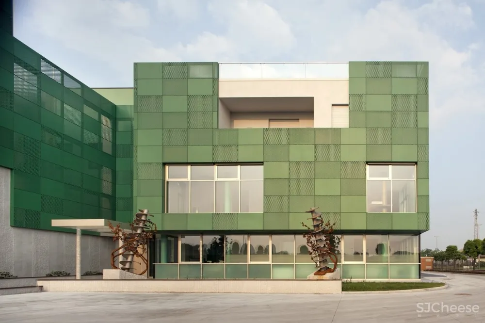 Ceviv酒厂扩建项目，意大利 / REISARCHITETTURA