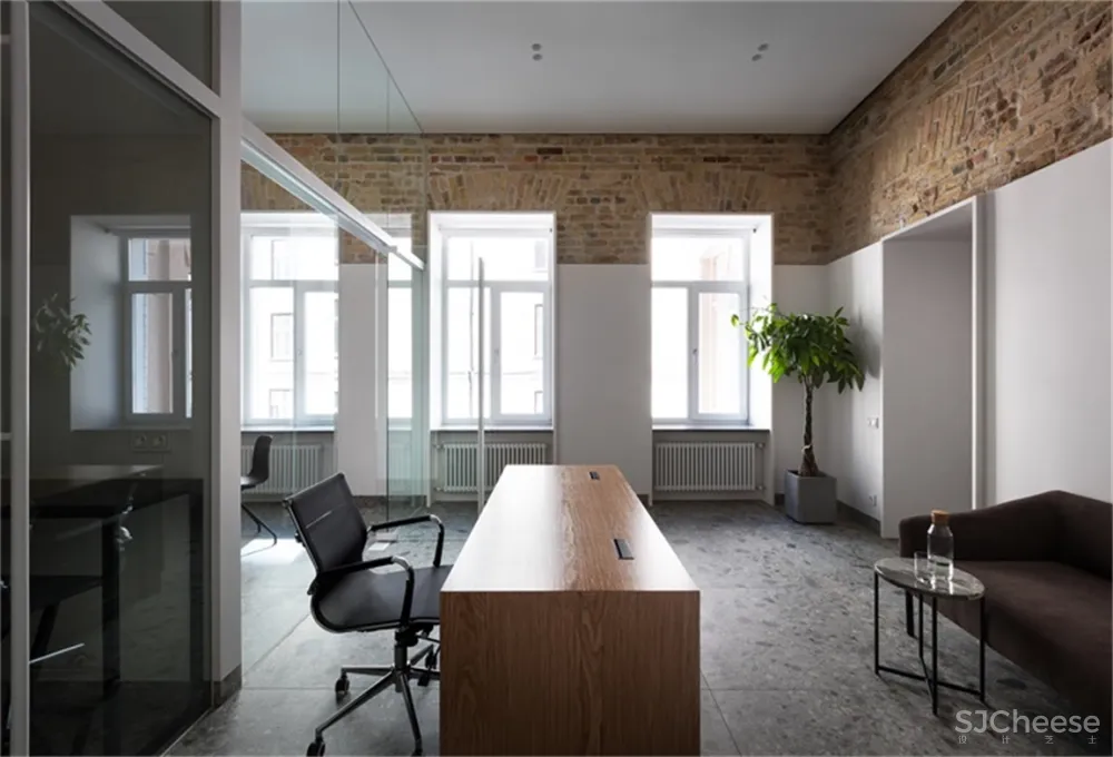 立陶宛维尔纽斯世界遗产改造白色办公室