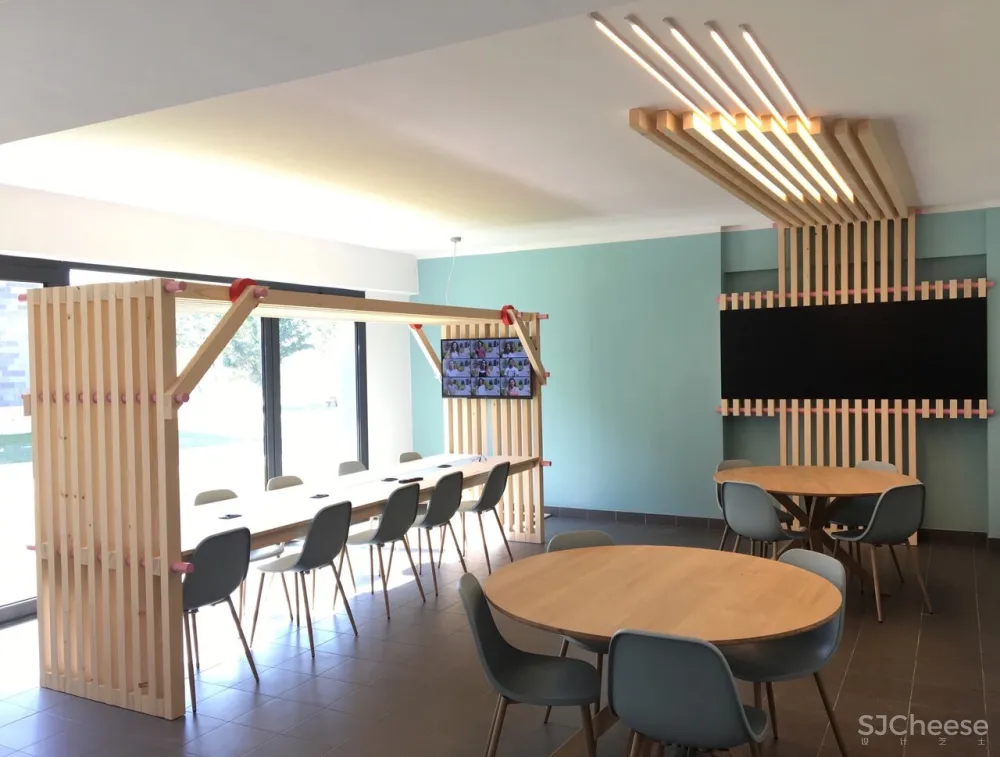 罗马80年代氛围的公共空间 | Tommaso Guerra