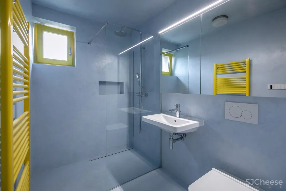 Minimalist Apartment in Prague | 安静中性的环境 首