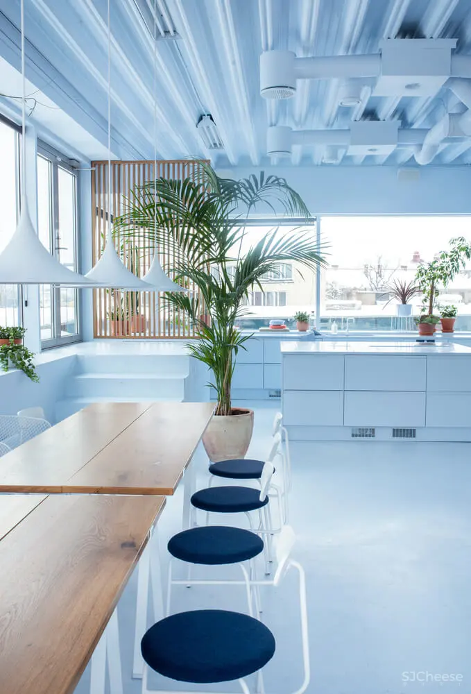 挪威Bakken＆Bæck未来主义办公室改造设计