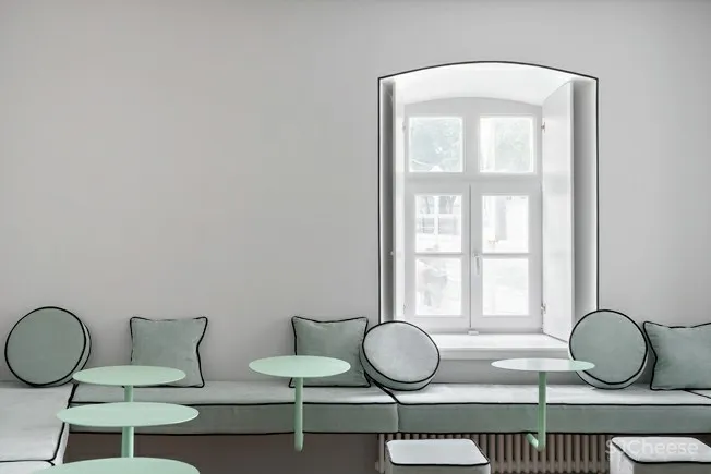 莫斯科 MIA Yoga 瑜伽工作室 :Crosby Studios 首