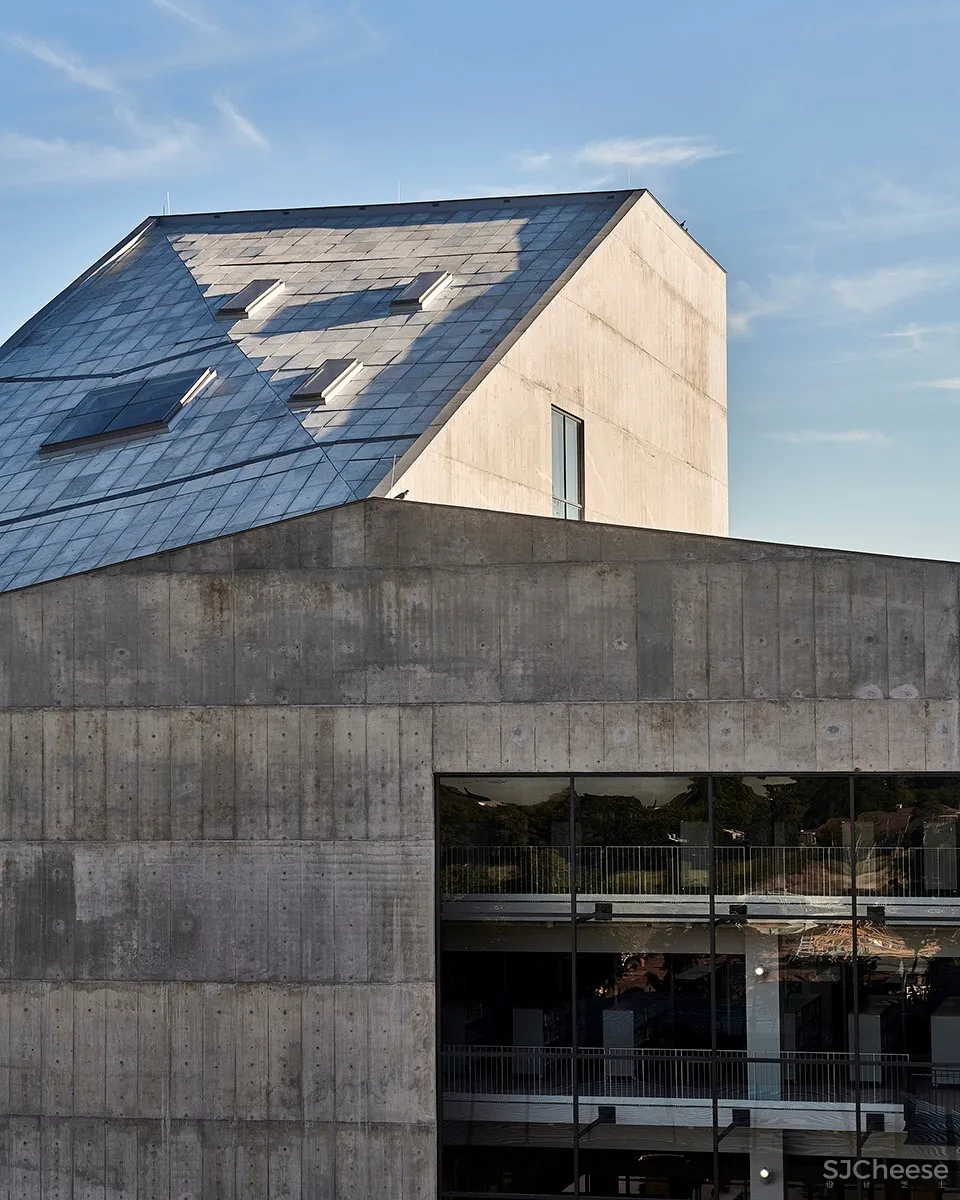 Sol Plaatje大学学生资源中心，南非 / designworkshop