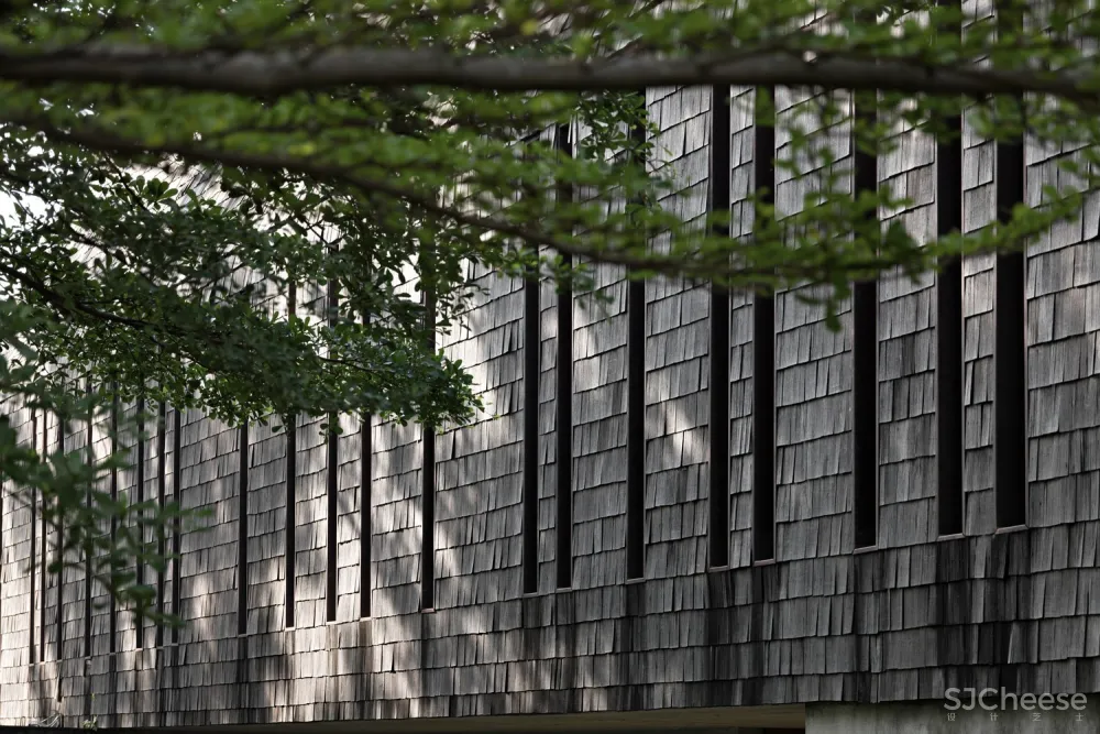 EH 住宅 / andramatin