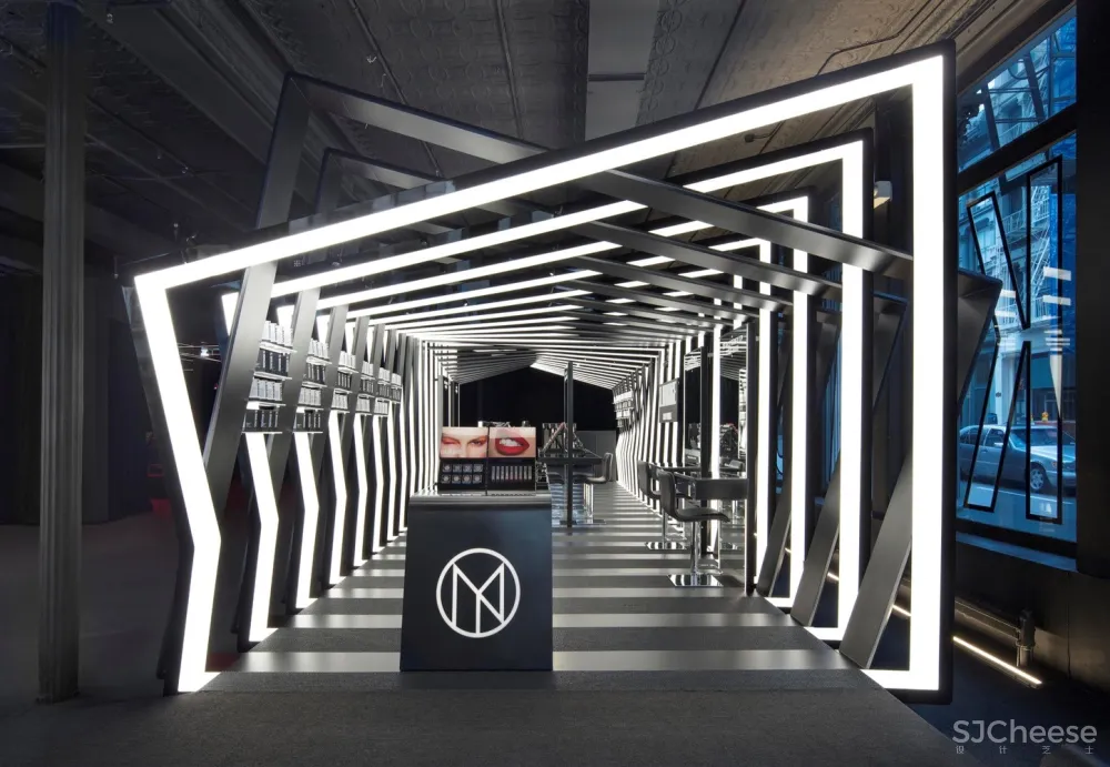 Zaha Hadid：化妆品品牌的精品展馆 首