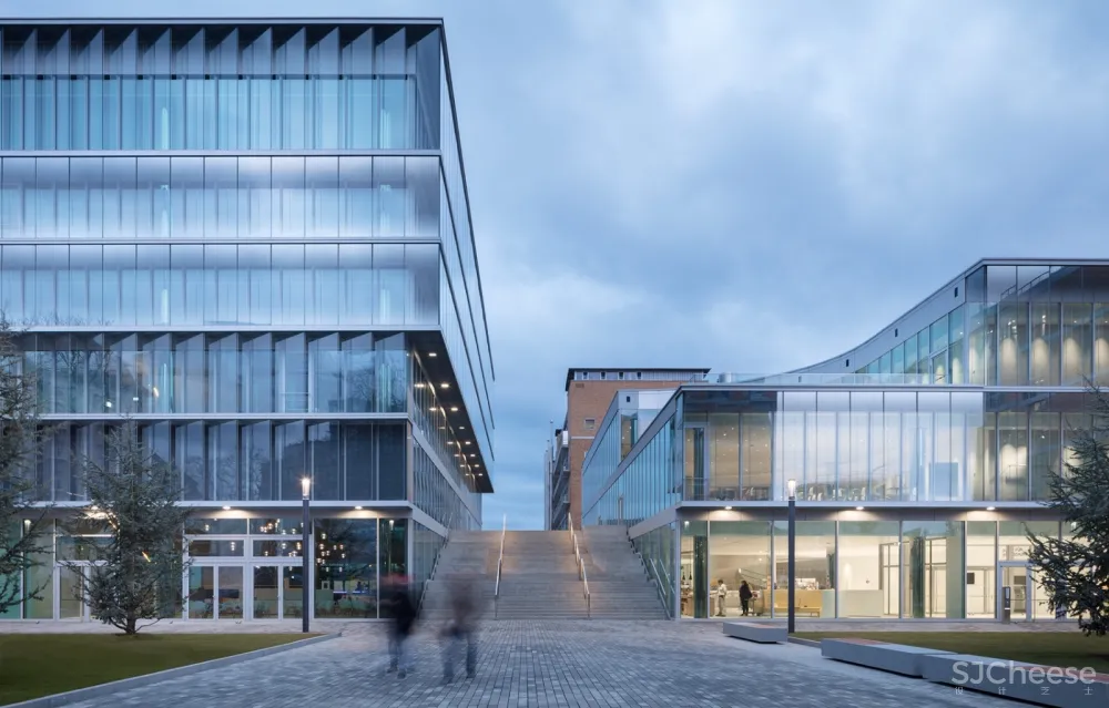 默克创新中心：持续发展的空间结构