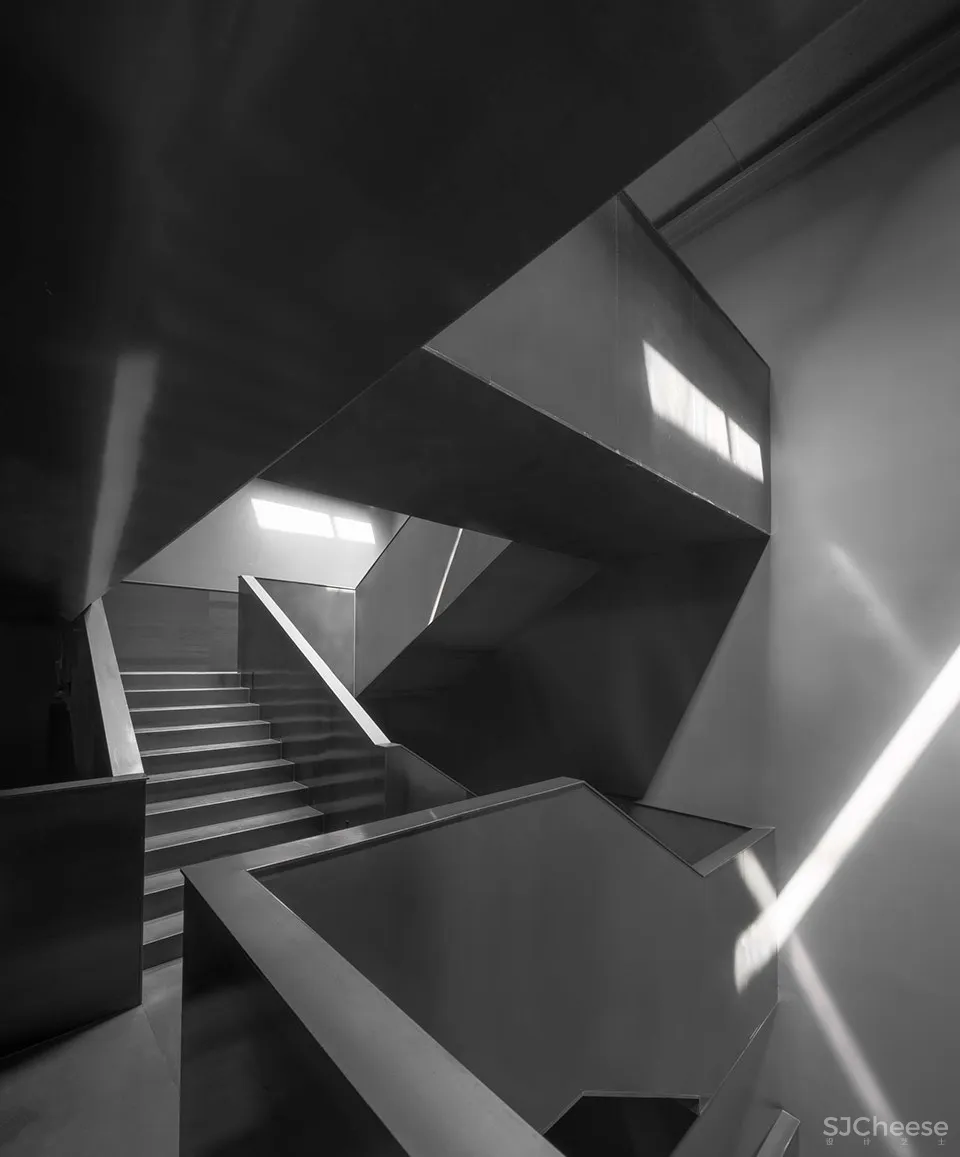 艾舍尔设计：北京 视觉试验空间 首