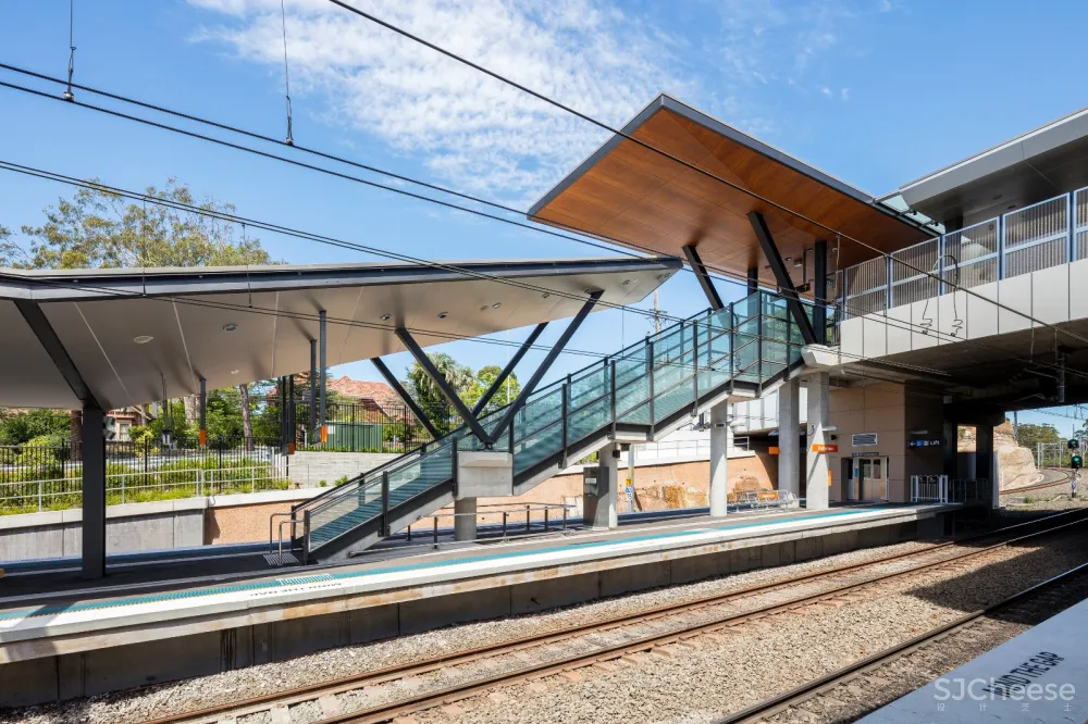 切尔滕纳姆车站: Cox建筑事务所