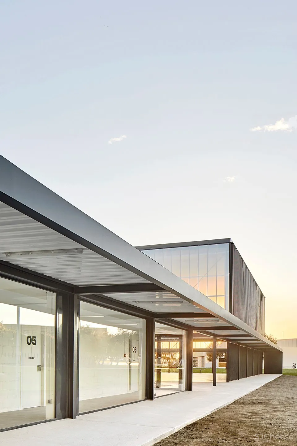 Vila-Seca市立体育馆翻新及扩建,西班牙 / NAM Arquitectura