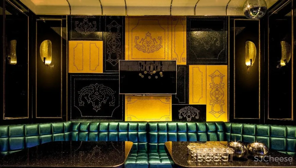 新作 | “好色的绅士” KINGKISS KTV 首