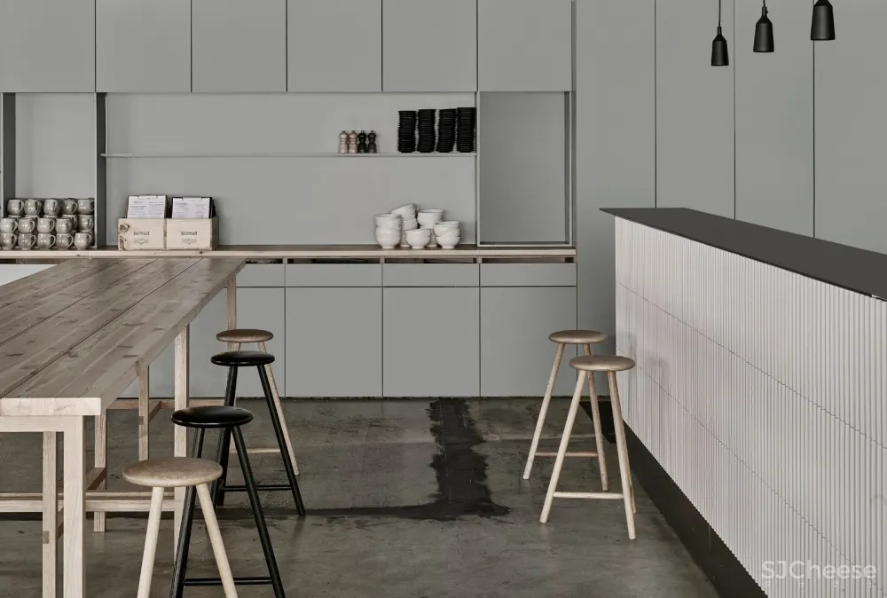 Studio Puisto：工业风格“邻里桑拿” 首