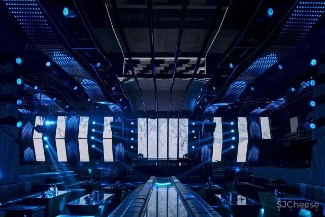 新冶组设计：面积800㎡的深圳 LIFE酒吧设计