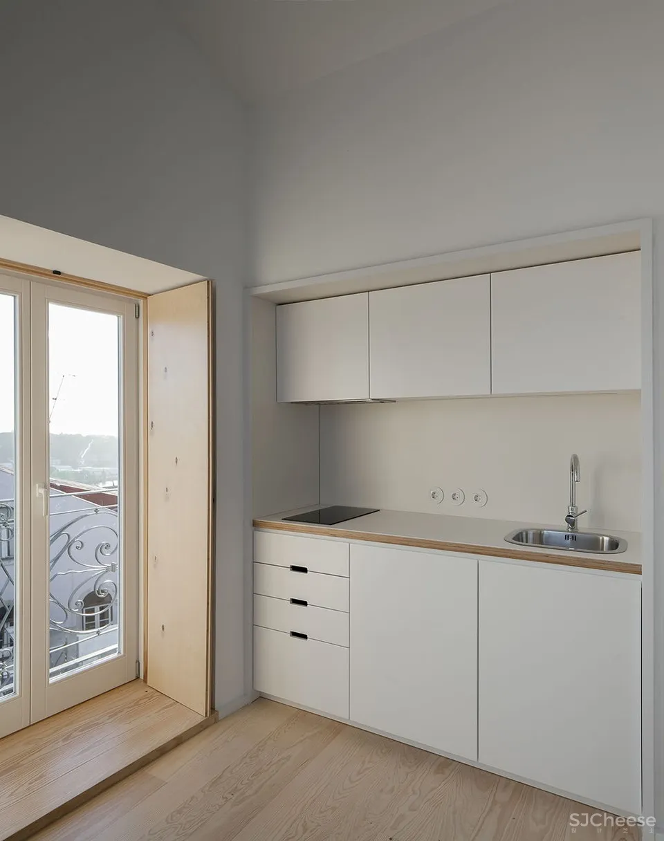 科英布拉酒店改造，葡萄牙 / depA Architects