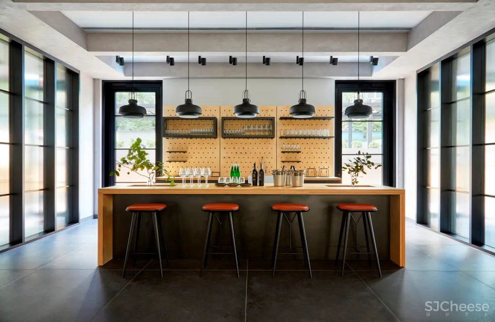 首发 | Conran and Partners 波西米亚现代概念酒店