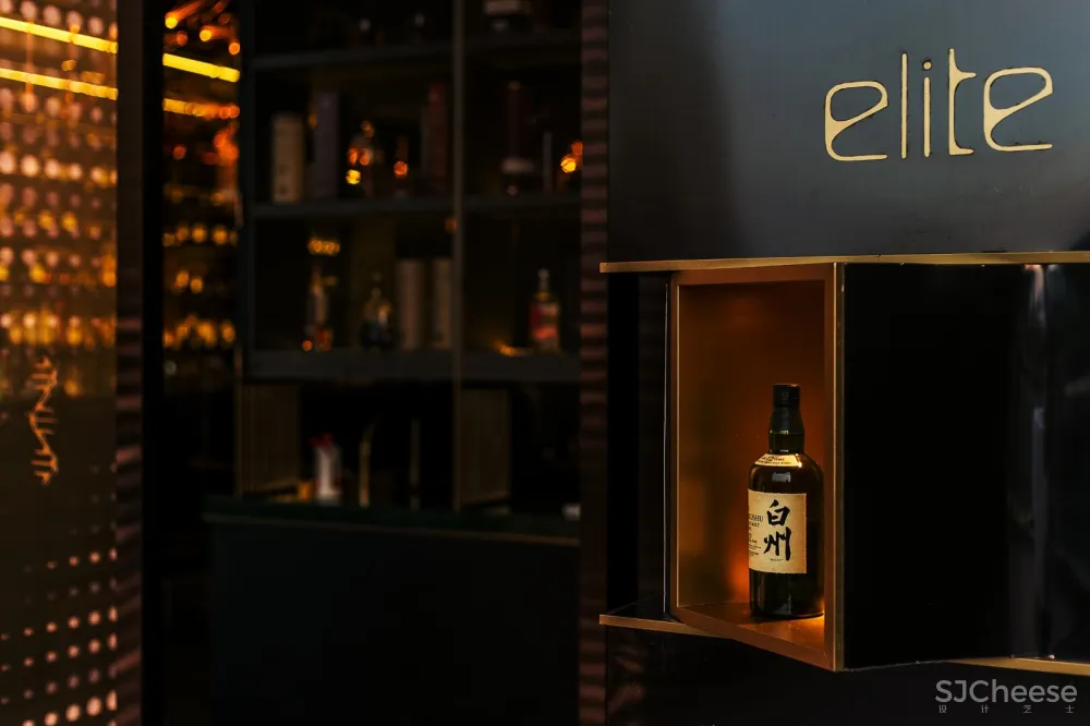 多元选择中追寻，定义独有基因 | 珑腾商业空间设计事务所 首