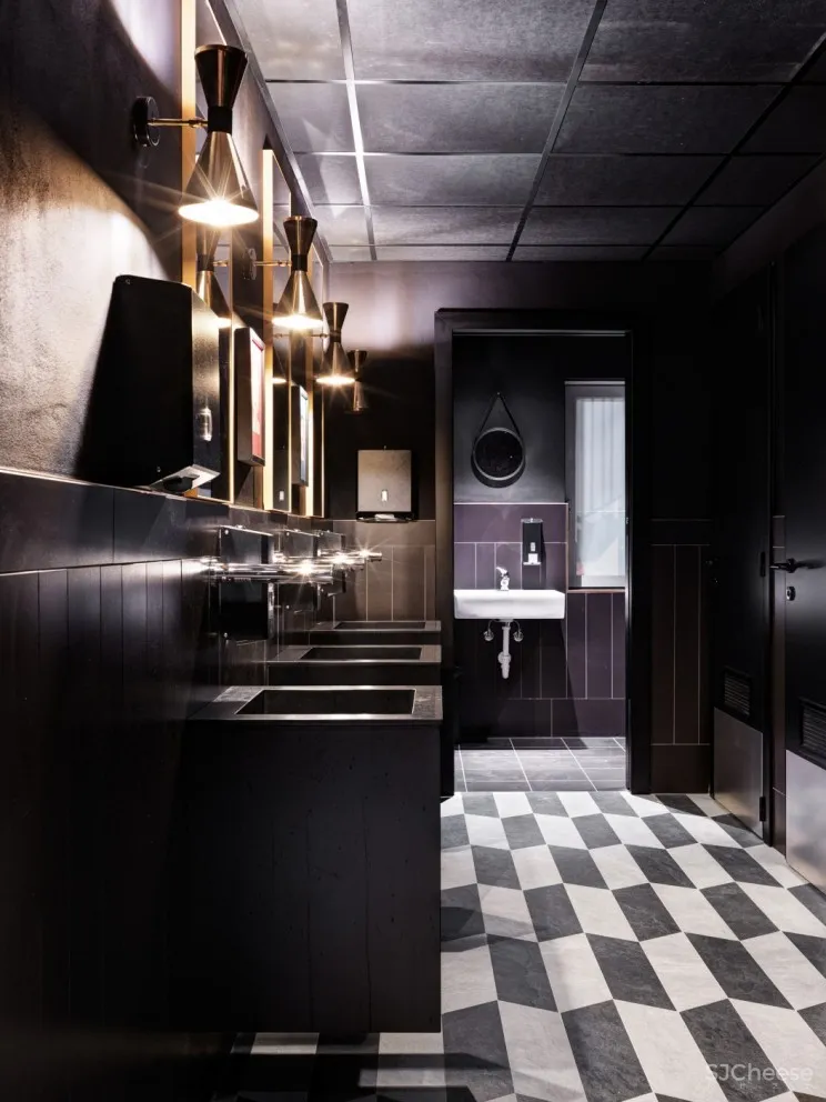 戏剧感十足的 ZOMBY BLUE 演艺娱乐中心 | fabio gianoli