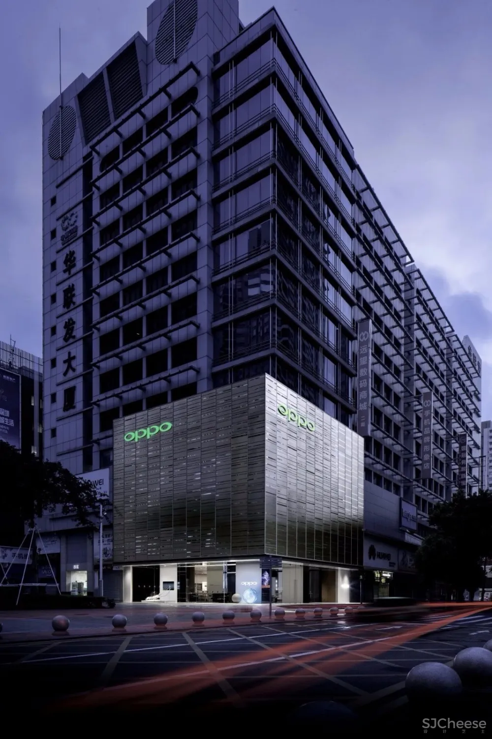 DOMANI东仓新作首发 | OPPO 深圳旗舰店· 透明的存在