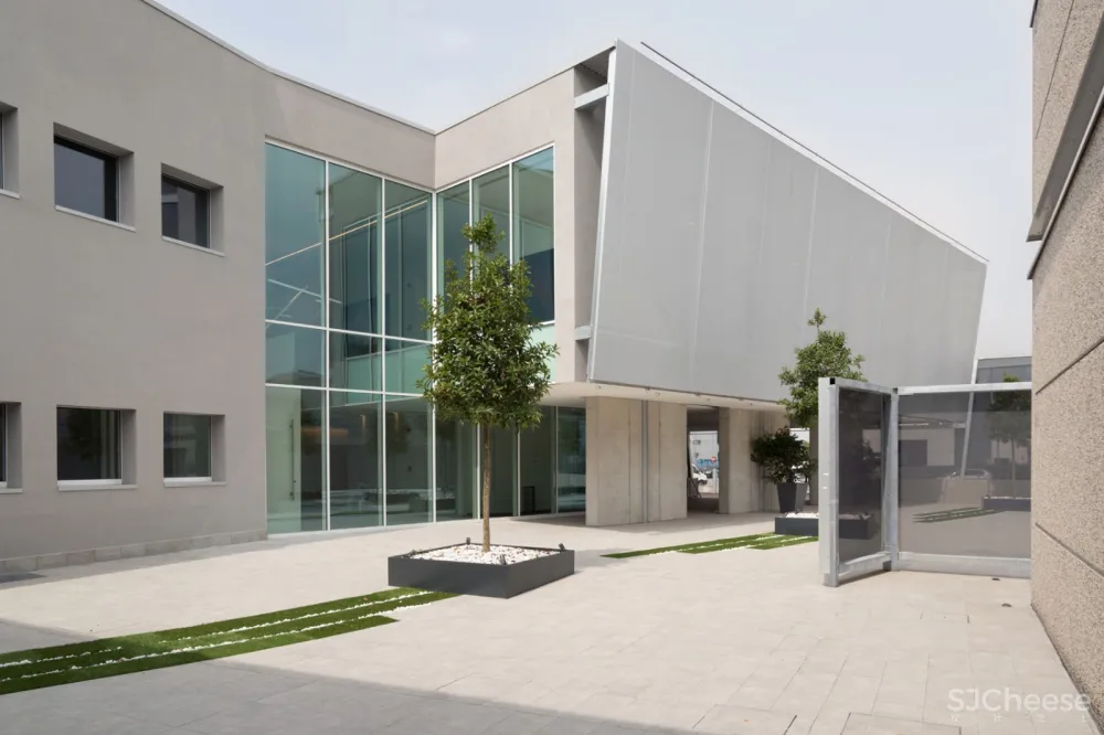 Gotha化妆品公司,意大利 / iarchitects