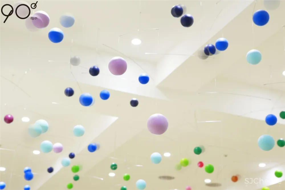 真珠苑疗养院的休息区与餐厅