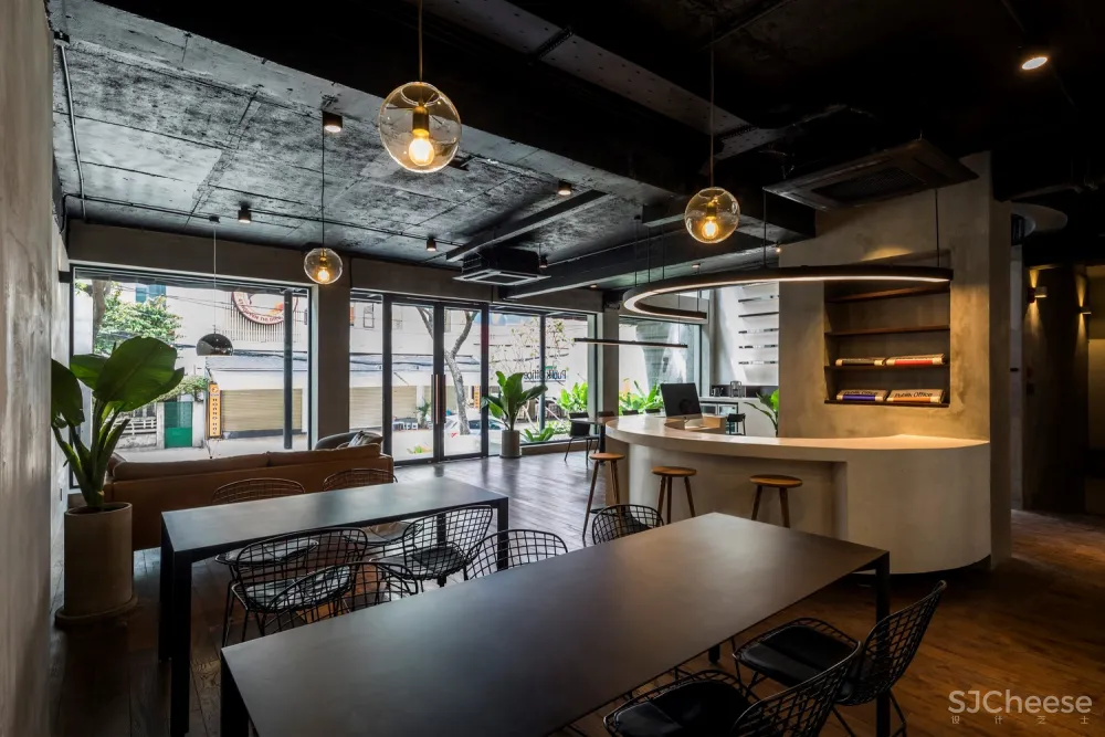 Sanuki Daisuke architects：越南年轻创业者的办公空间