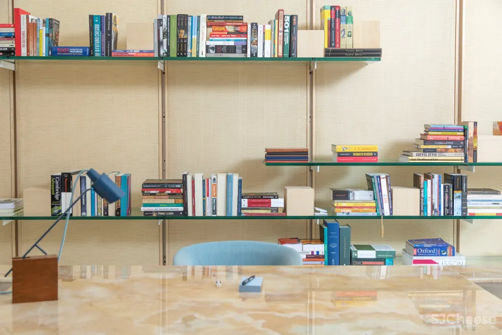 Biblioteca 图书馆 / PascaliSemerdjian Arquitetos