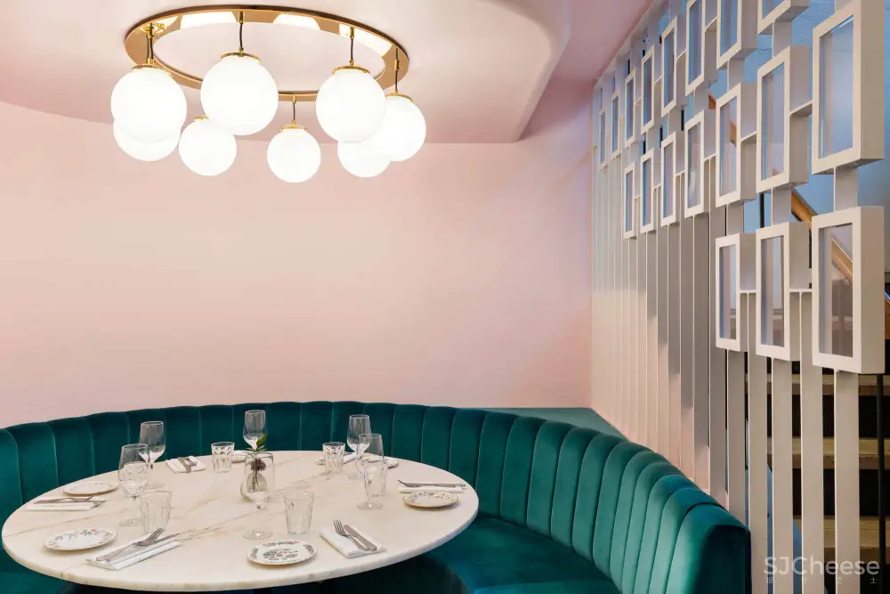 伦敦North Audley Canteen餐厅设计