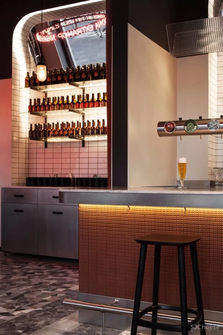 意大利米兰粉色调酒吧 | DWA Design Studio