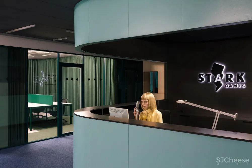 首发 | 大胆的色彩表达 STUDIO11设计明斯克办公空间