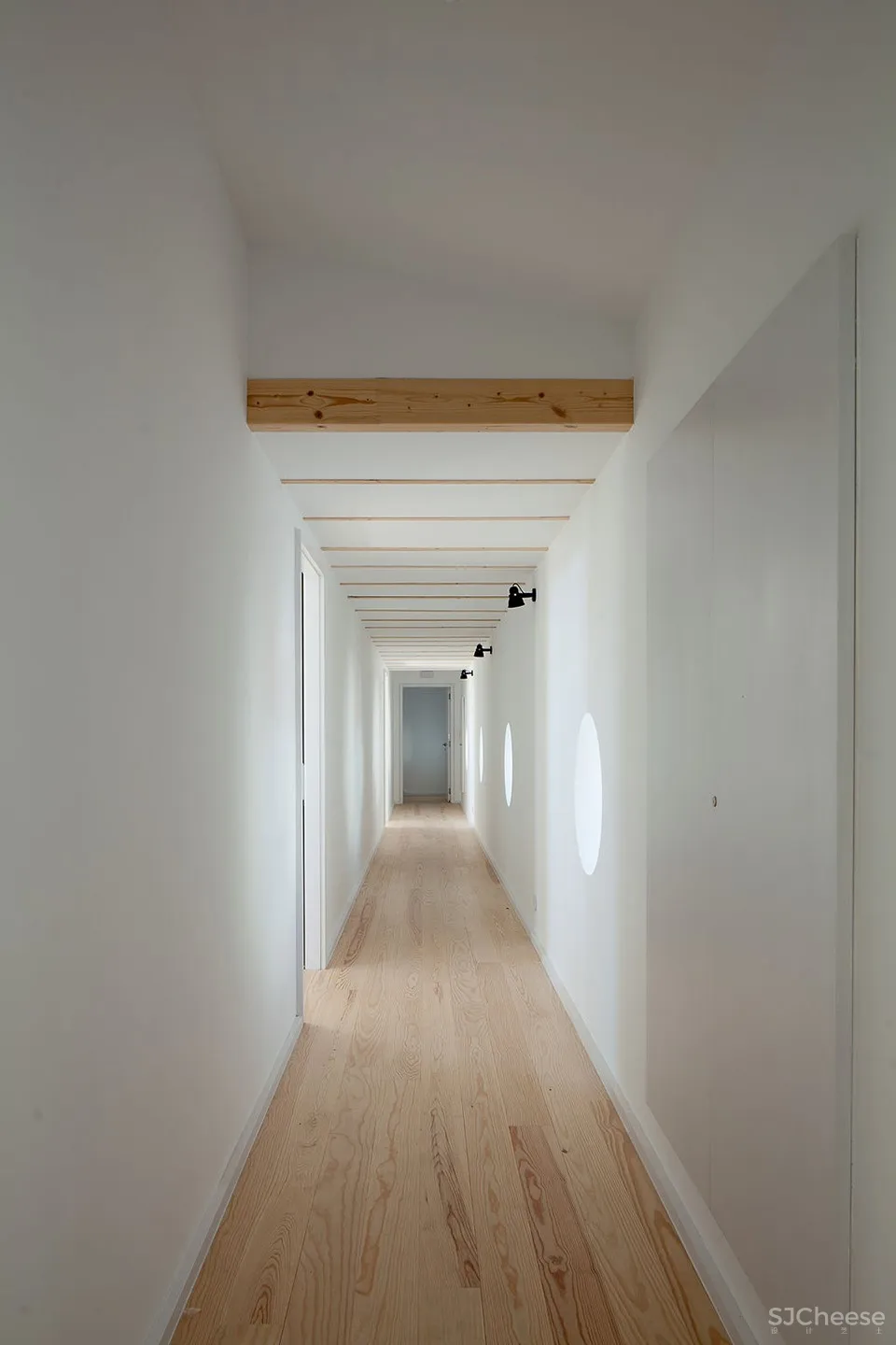 科英布拉酒店改造，葡萄牙 / depA Architects