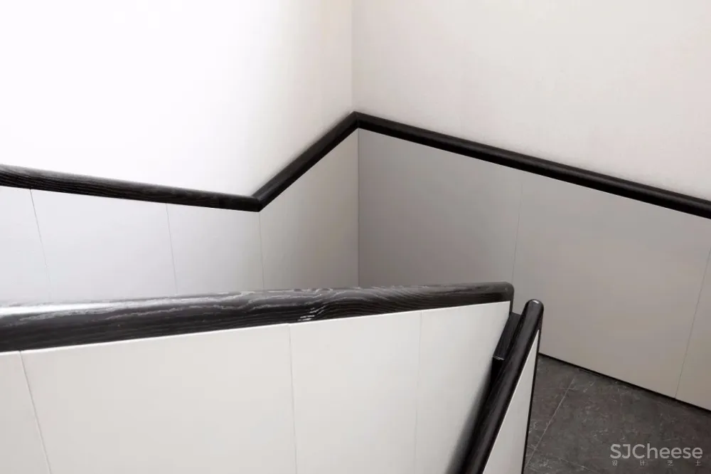 新作 | 450m² 顶级海墅,高级灰诠释冷静睿智的朴质奢华