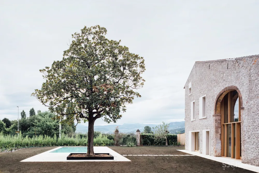 studioWOK：意大利极简清新别墅 首