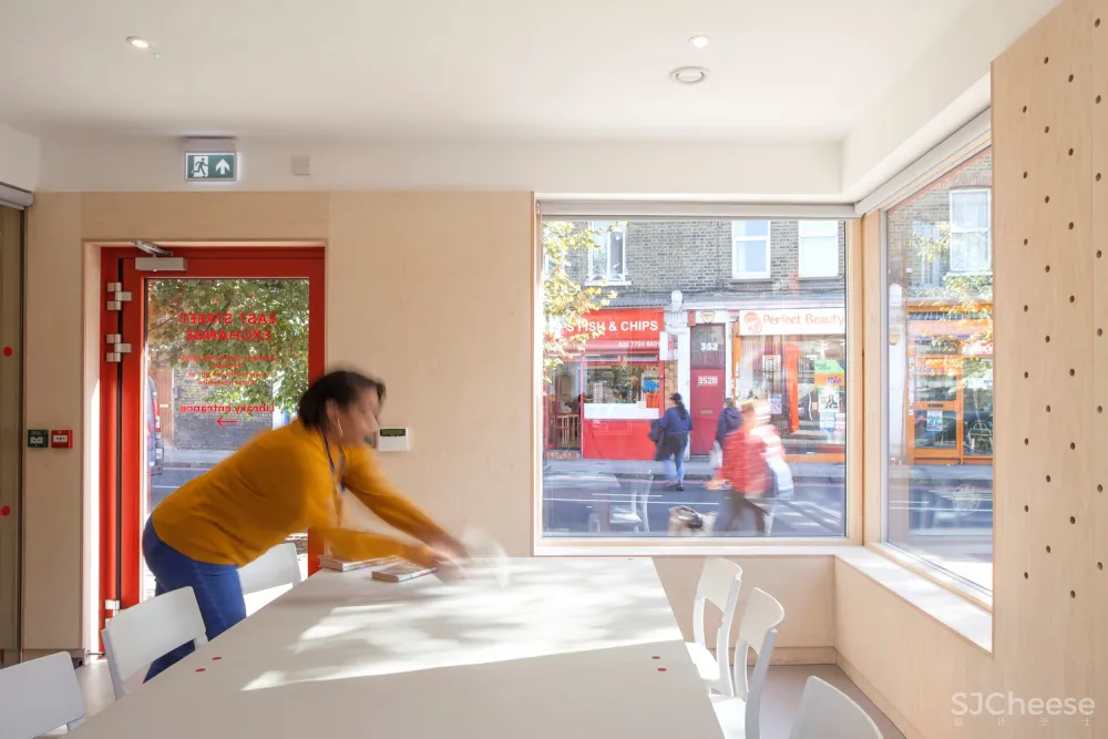 伦敦东大街图书馆 | Southwark Council