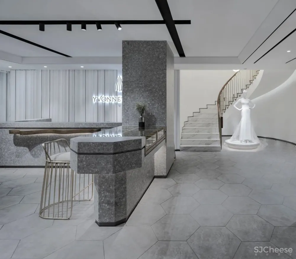 高级灰婚纱店设计 / 美得如此精致 首