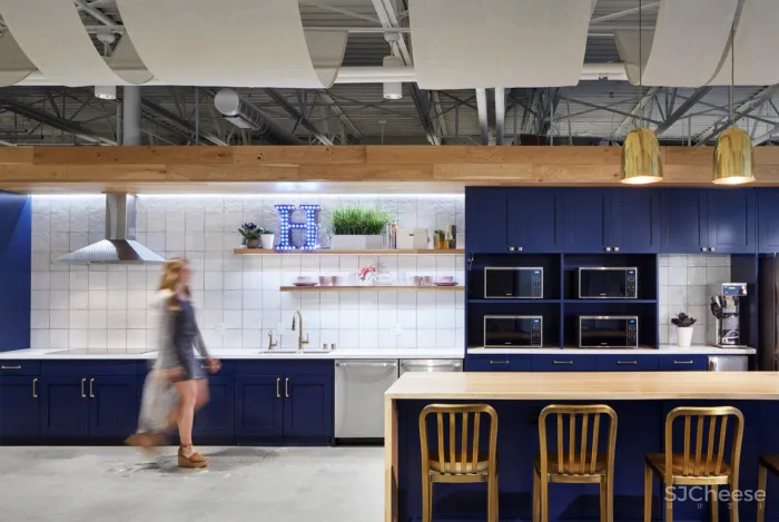 美国Evereve女性办公室设计