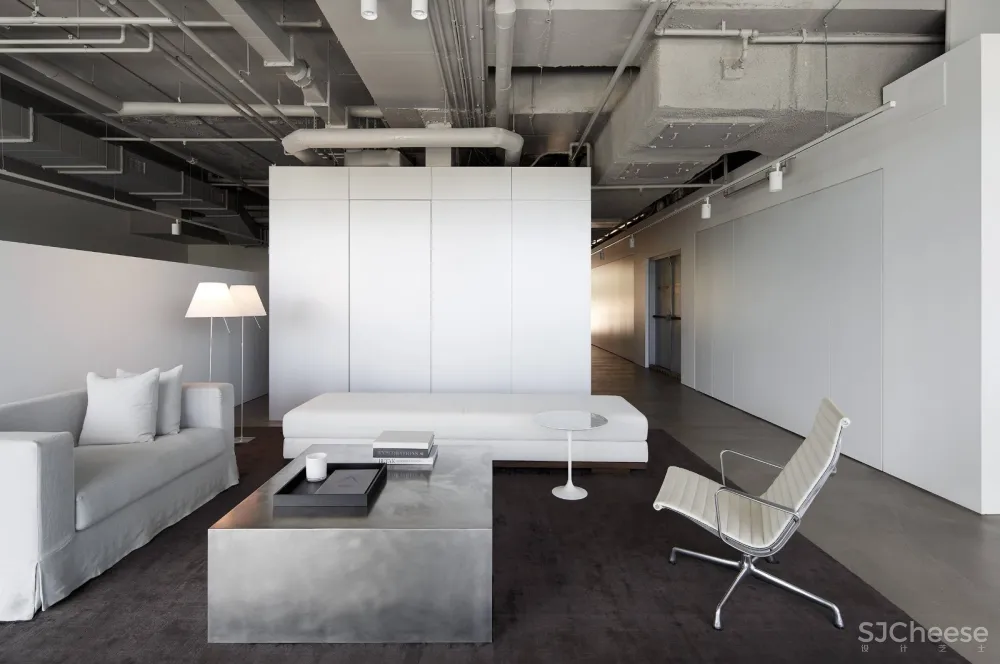 Redgen Mathieson | 混凝土极简办公空间