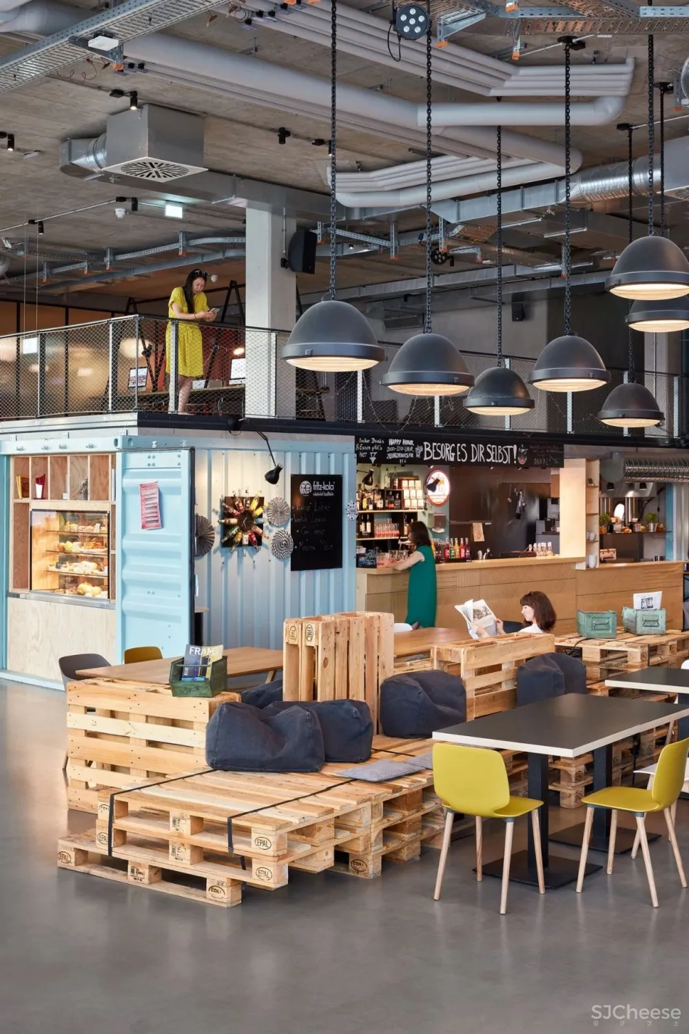 用集装箱造旅店,低预算打造创意空间