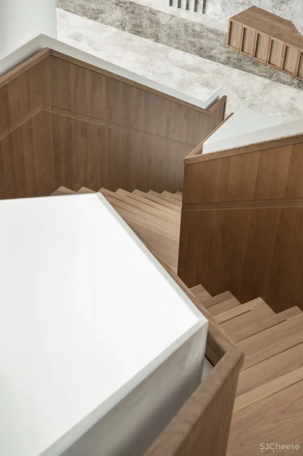 尚壹扬新作：解构的图书馆—— 绿城武汉凤起乐鸣销售中心