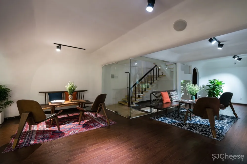 Rin 婚礼工作室 / District 1 Architects