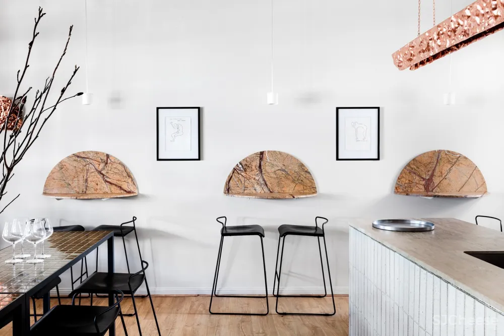 Fiona Lynch&Michael Gittings:休闲庭院酒吧