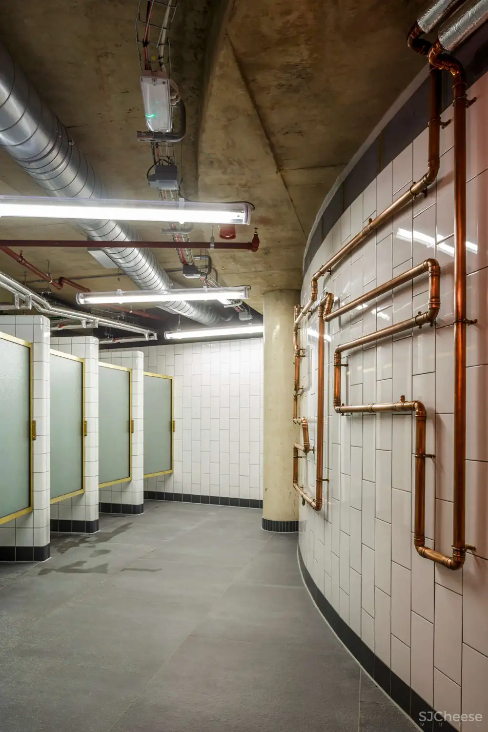 叛军C102健身房 伦敦