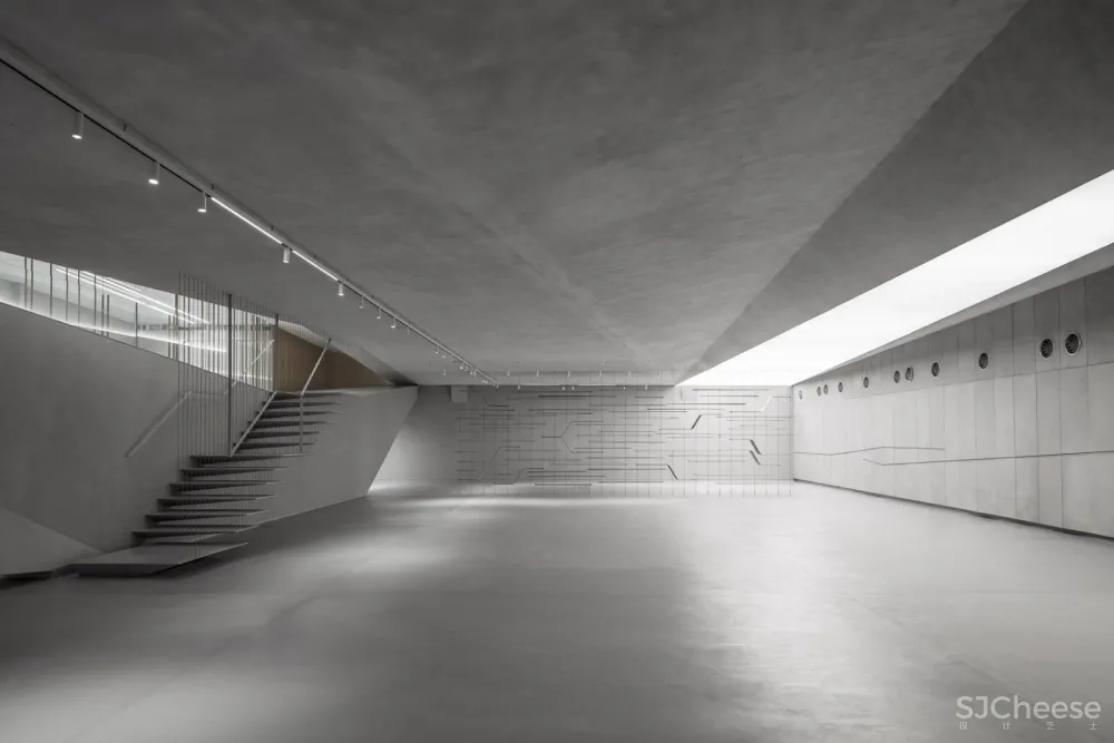 Pitaro办公家具展厅，以色列 / Baranowitz & Goldberg Architects + Pitsou Kedem Architects