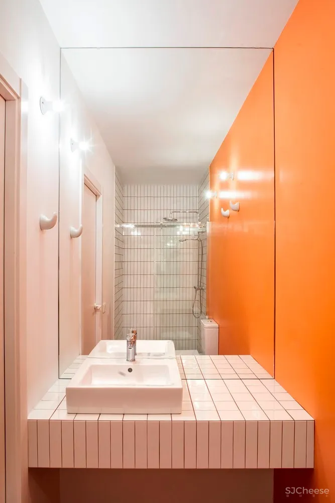 90㎡巴塞罗那不规则住宅 | CRÜ