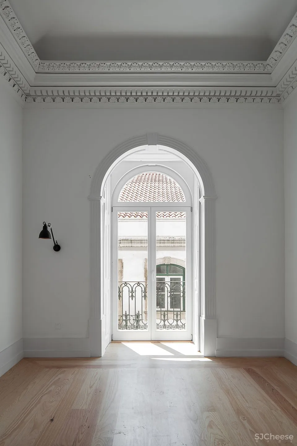 科英布拉酒店改造，葡萄牙 / depA Architects